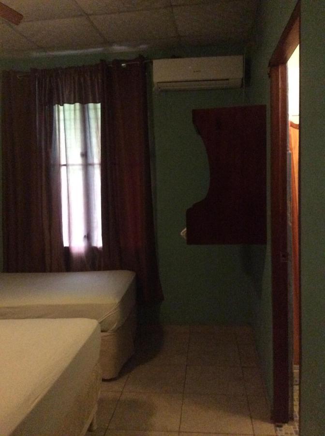 Hostel Guayacan Puerto Armuelles Eksteriør bilde