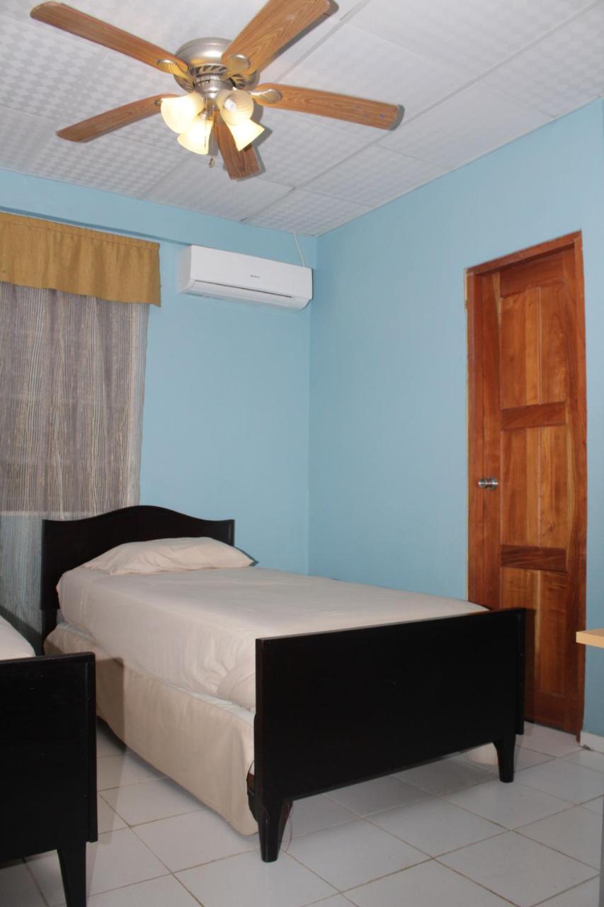 Hostel Guayacan Puerto Armuelles Eksteriør bilde